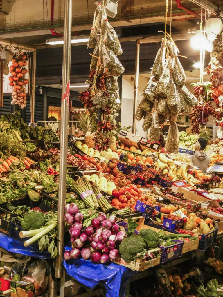 Mercato Centrale and fresh vegetables